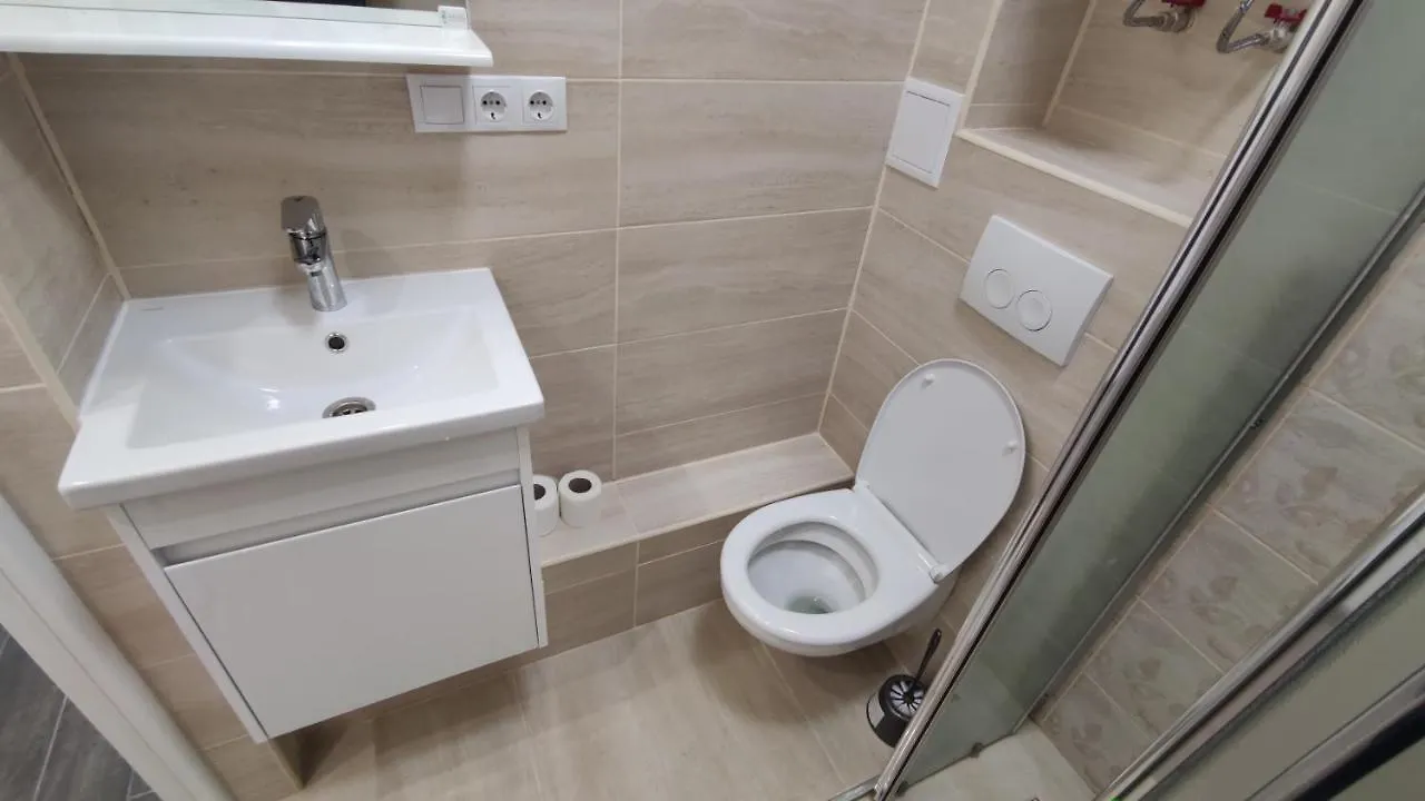 Rybalsky Studio Apartment Dnipro View Kiev
