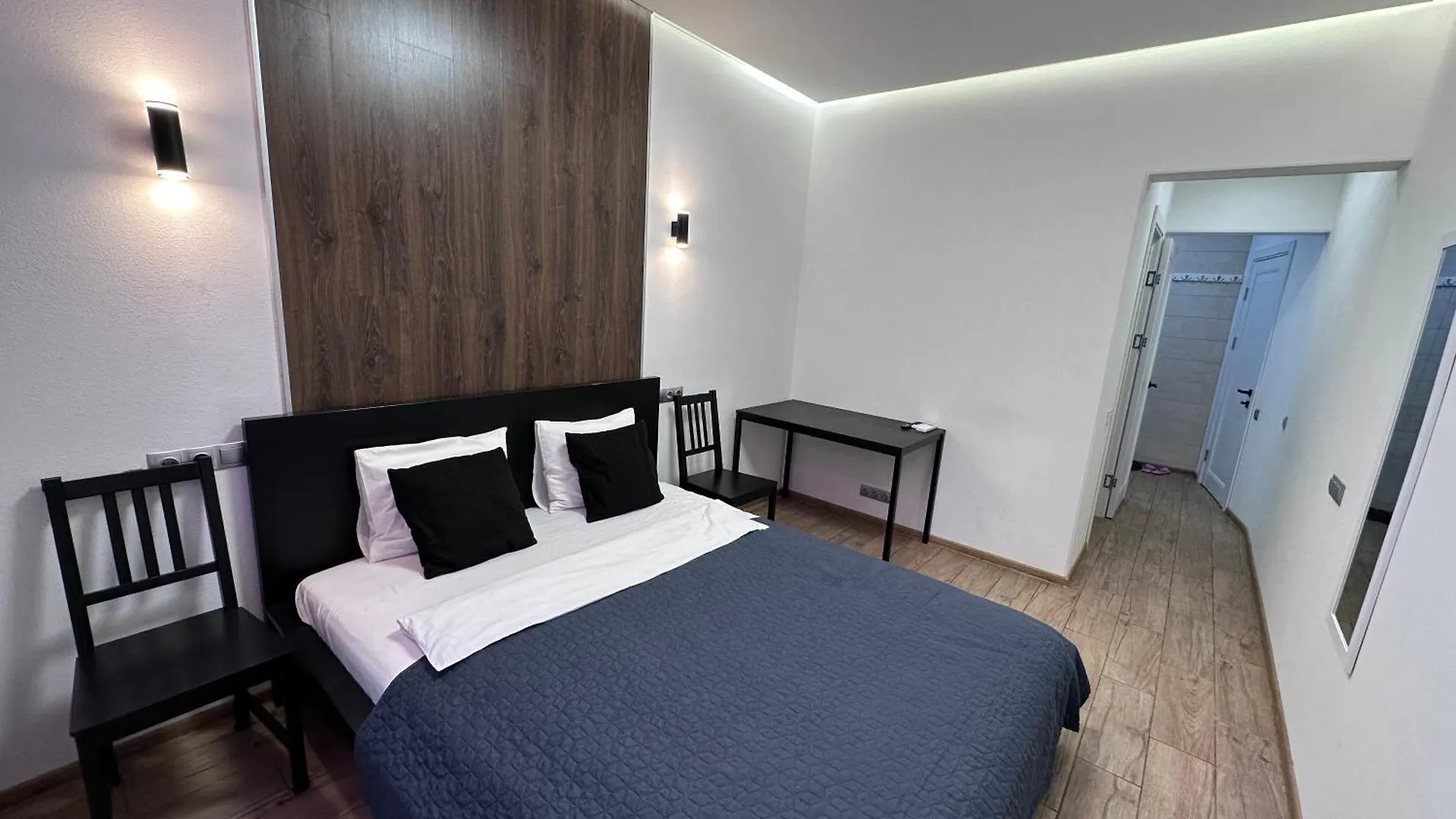 Rybalsky Studio Apartment Dnipro View Kiev